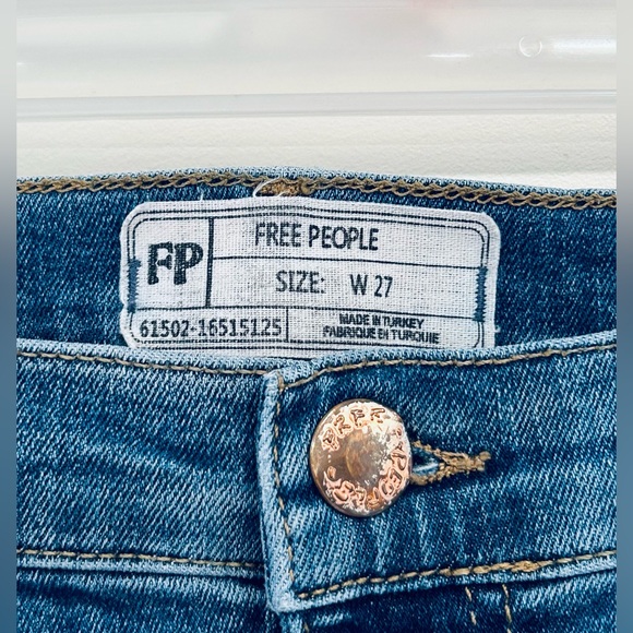 Free People Great Heights Distressed Skinny Jeans Frayed Hem Size 27 - Picture 3 of 9